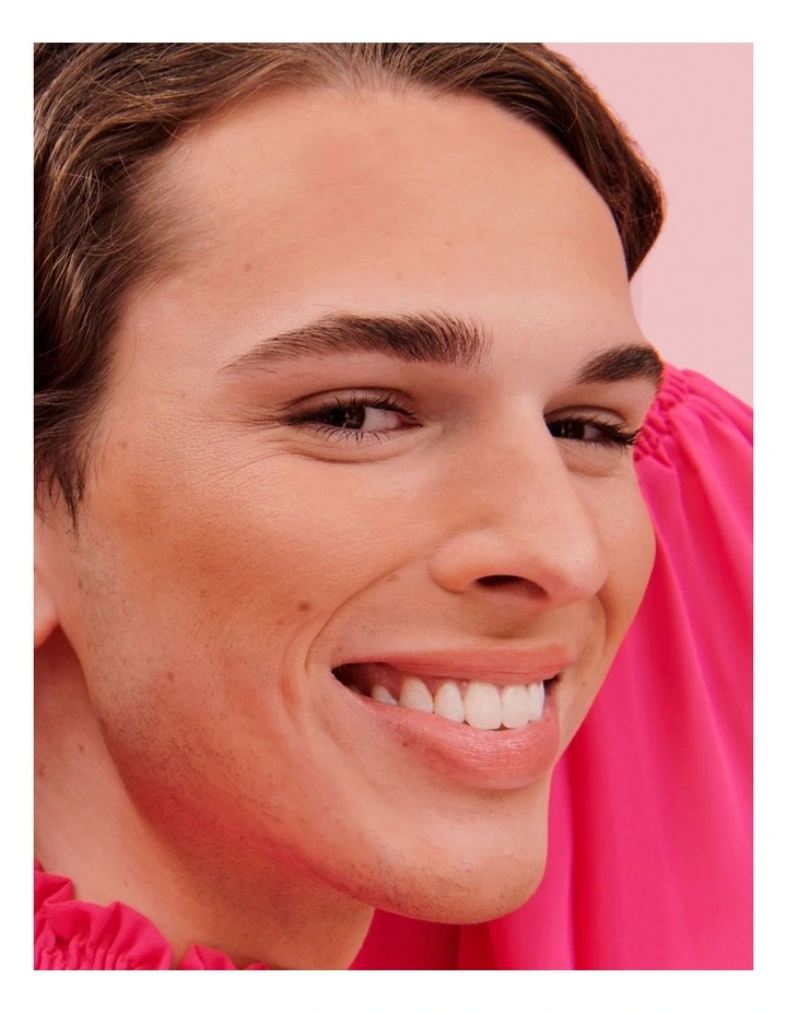 Totally Glam Telegram Set (Valued at $178) Best deal ???? Benefit Totally Glam Telegram Set (Valued At $178) ❤️ -Bobbi Brown Shop unnamed file 171